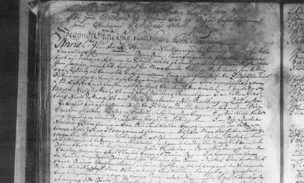 For mig er det desværre stort set umuligt at læse/tyde, hvad der står. Har du et bud hører jeg meget gerne fra dig.